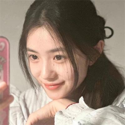 年轻女子
